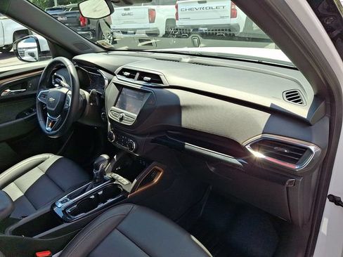 Used 2023 Chevrolet TrailBlazer ACTIV FWD image 26