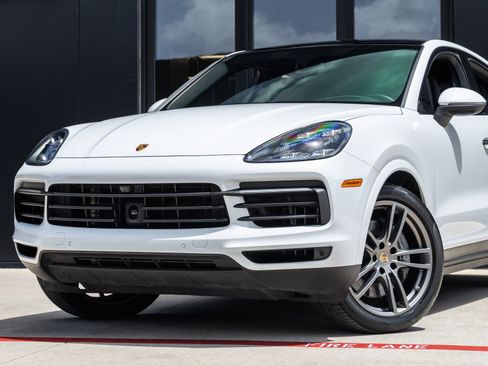 Certified 2023 Porsche Cayenne S AWD/4WD image 7
