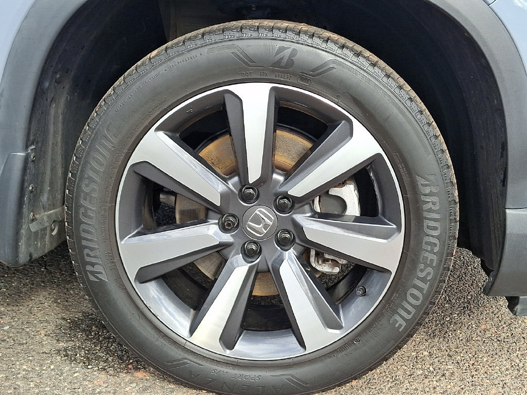 Used 2024 Honda Pilot Touring image 8