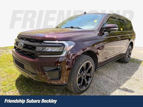 Used 2024 Ford Expedition Limited AWD/4WD image 1