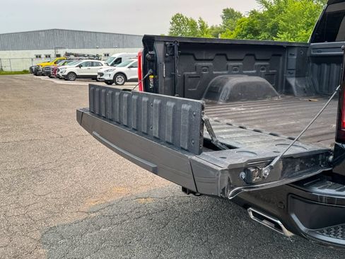 Used 2023 GMC Sierra 1500 AT4 w/ AT4 Premium Package AWD/4WD image 20
