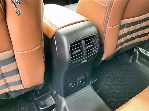 Certified 2024 Ford Bronco Sport Badlands w/ Premium Package image 11