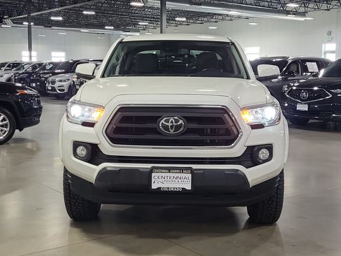 Used 2021 Toyota Tacoma SR5 w/ Technology Package AWD/4WD image 2