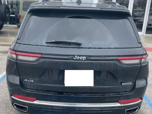 Used 2022 Jeep Grand Cherokee Overland AWD/4WD image 6