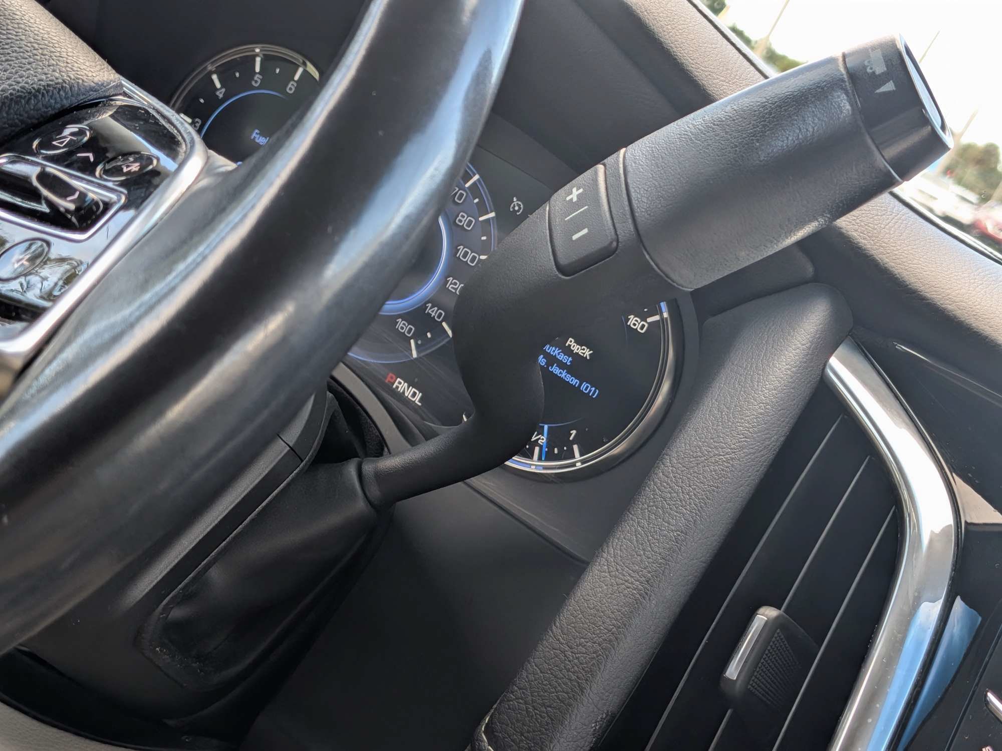 Used 2018 Cadillac Escalade ESV Luxury RWD image 22