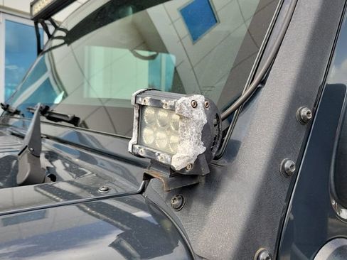 Used 2017 Jeep Wrangler Unlimited Sport AWD/4WD image 10