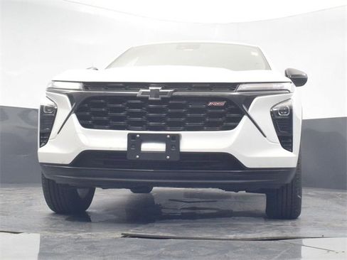 Used 2024 Chevrolet Trax RS w/ Driver Confidence Package image 24