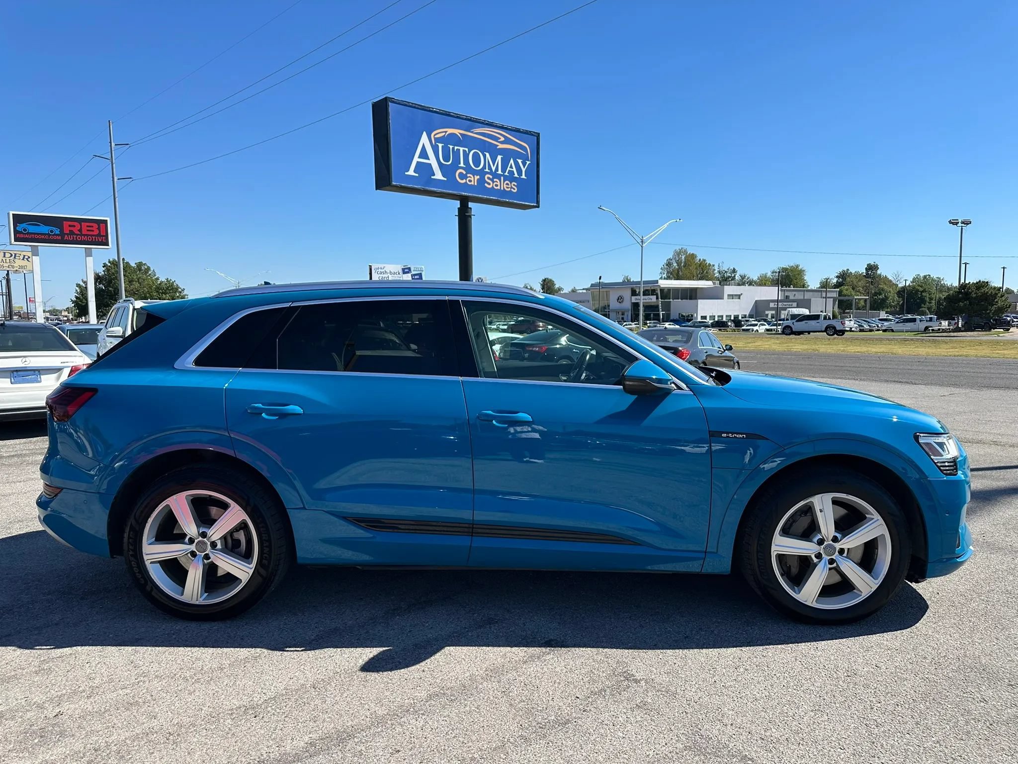 Used 2019 Audi e-tron Prestige AWD/4WD image 36