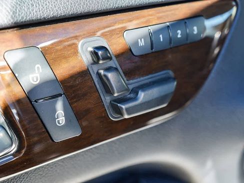 Used 2014 Mercedes-Benz GL 450 4MATIC image 24