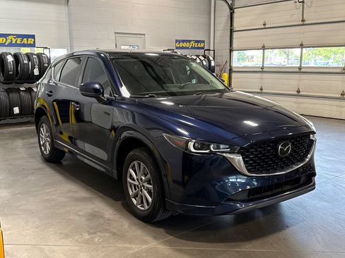 Certified 2024 MAZDA CX-5 AWD 2.5 S w/ Select Package image 3