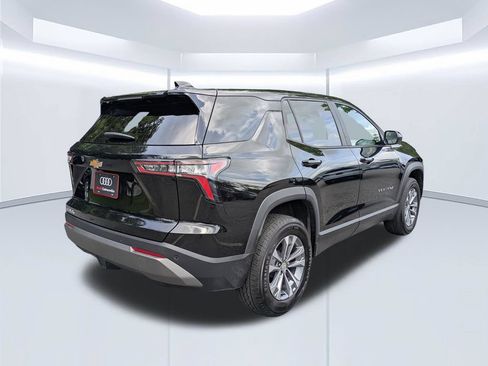 Used 2025 Chevrolet Equinox LT FWD image 4