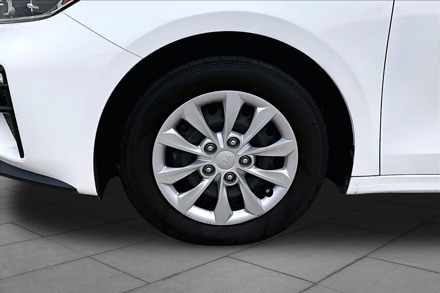 Used 2021 Kia Forte Sedan FWD image 7