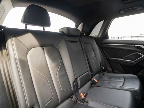 Used 2023 Audi Q3 2.0T Premium Plus image 33