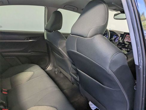 Used 2022 Toyota Camry LE w/ Convenience Package FWD image 29