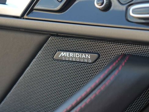 Used 2017 Jaguar F-TYPE Coupe RWD image 22