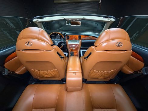 Used 2005 Lexus SC 430 Convertible image 15