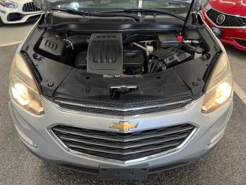 Used 2017 Chevrolet Equinox LT w/ Convenience Package FWD image 34