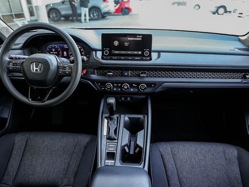 Certified 2025 Honda Accord SE image 16