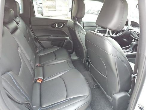 New 2026 Jeep Compass Limited AWD/4WD image 16