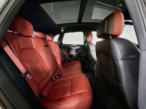 Certified 2026 Porsche Macan Turbo AWD/4WD image 19