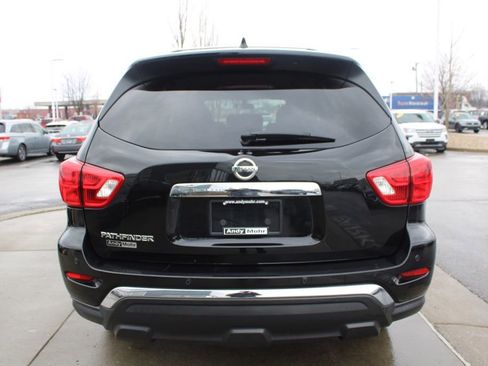 Used 2019 Nissan Pathfinder S image 8
