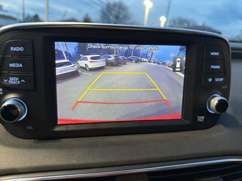 Used 2020 Hyundai Santa Fe SEL w/ Cargo Package image 16