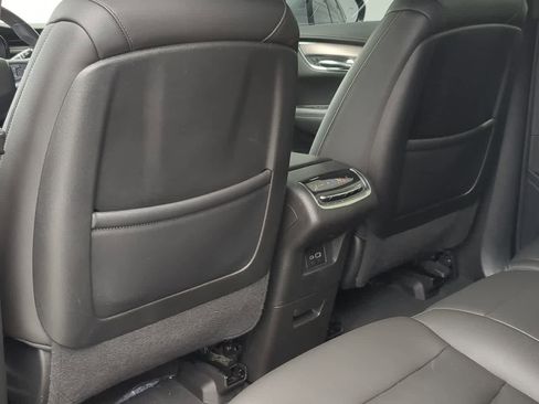 Used 2024 Cadillac XT6 Luxury FWD image 19