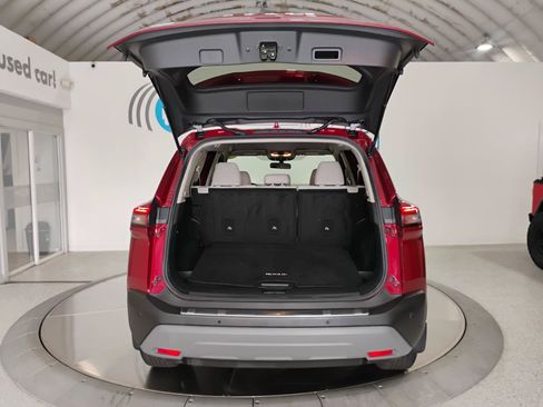Used 2023 Nissan Rogue SV FWD image 7