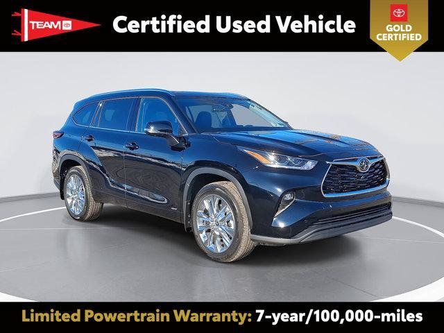 Certified 2026 Toyota Highlander Limited AWD/4WD image 1