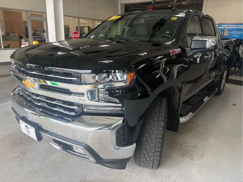 Used 2022 Chevrolet Silverado 1500 LTZ AWD/4WD image 4