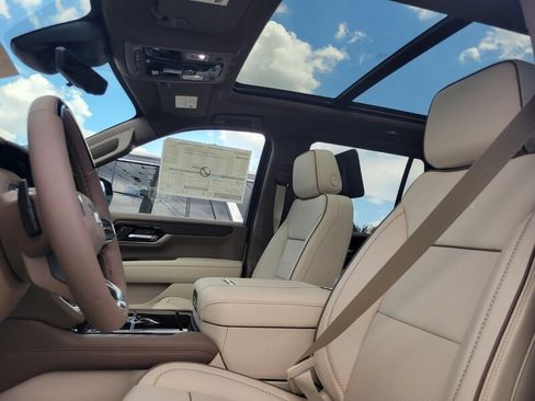 New 2026 GMC Yukon Denali w/ Denali Reserve Package RWD image 10