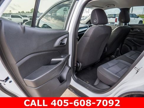 Used 2026 Chevrolet Trax LS w/ Driver Confidence Package FWD image 36