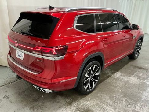 Used 2025 Volkswagen Atlas SEL Premium R-Line AWD/4WD image 3
