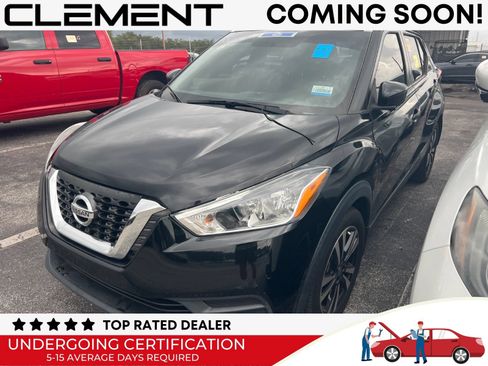 Used 2019 Nissan Kicks SV FWD image 1