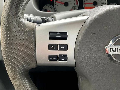 Used 2018 Nissan Frontier Desert Runner RWD image 19