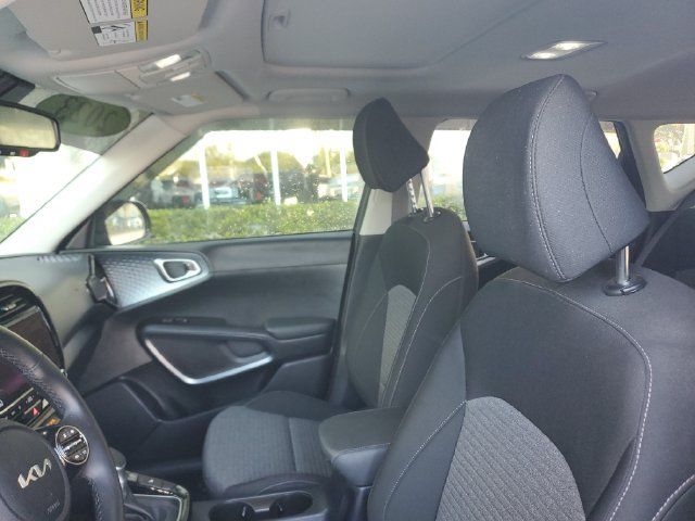 Used 2023 Kia Soul EX FWD image 17