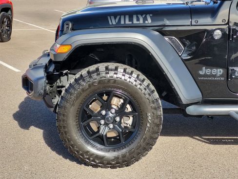 Used 2024 Jeep Wrangler Willys image 9