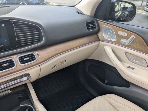 Used 2020 Mercedes-Benz GLE 350 4MATIC image 4