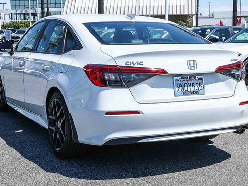 Certified 2024 Honda Civic Sport image 4