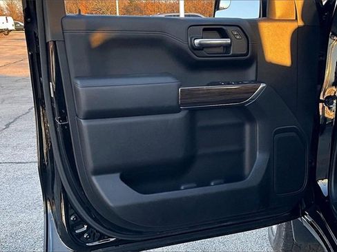 Used 2021 Chevrolet Silverado 1500 RST image 21