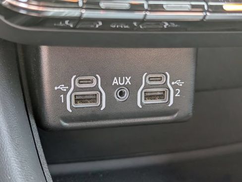 Used 2025 Dodge Durango GT AWD/4WD image 28