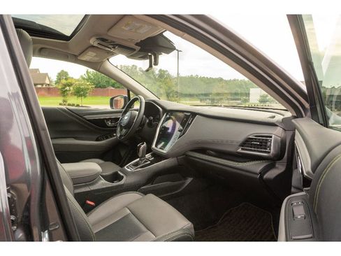 Used 2025 Subaru Outback Onyx Edition AWD/4WD image 18