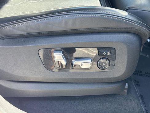 Used 2023 BMW X7 xDrive40i image 42