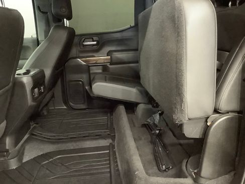 Used 2020 Chevrolet Silverado 1500 LT Trail Boss AWD/4WD image 11