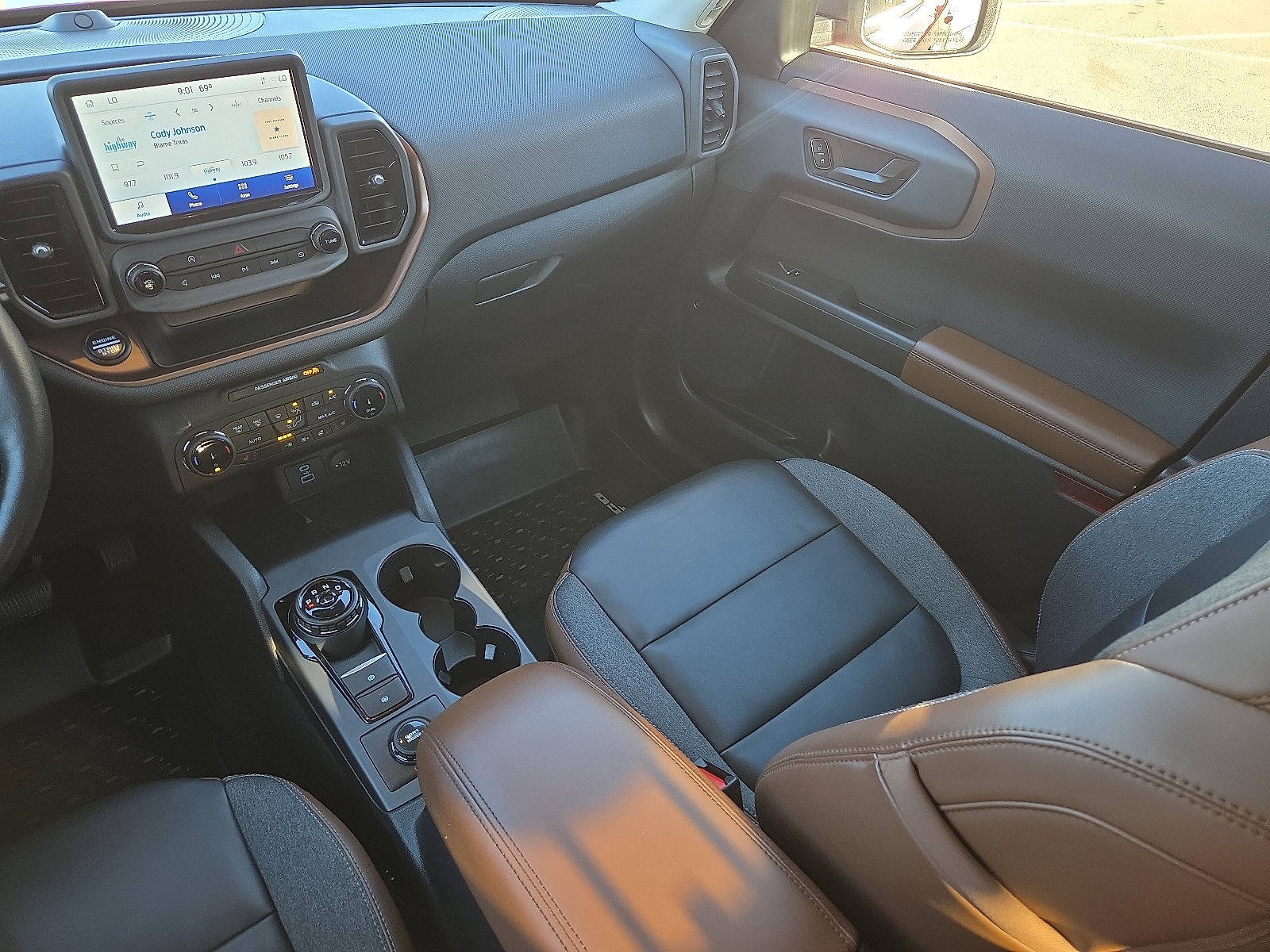 Used 2022 Ford Bronco Sport Outer Banks w/ Tech Package AWD/4WD image 12