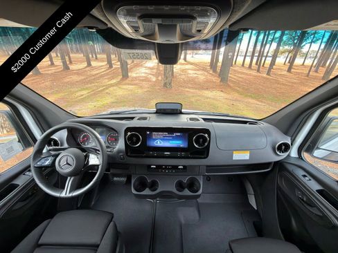 New 2026 Mercedes-Benz Sprinter 2500 image 2