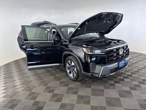 Used 2026 Honda Pilot Elite image 13