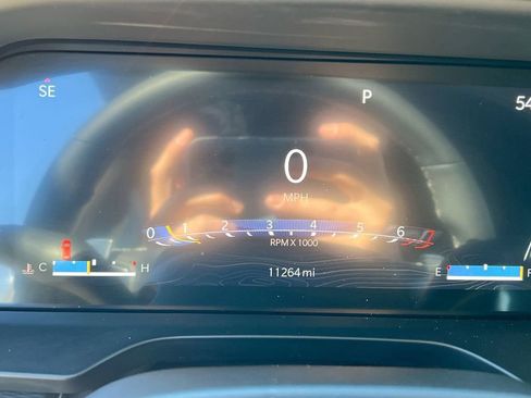 Used 2023 Jeep Grand Cherokee L Laredo image 14