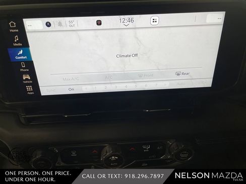 Used 2025 Jeep Gladiator Rubicon AWD/4WD image 25