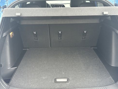 Certified 2024 Chevrolet Trax RS w/ Driver Confidence Package image 19